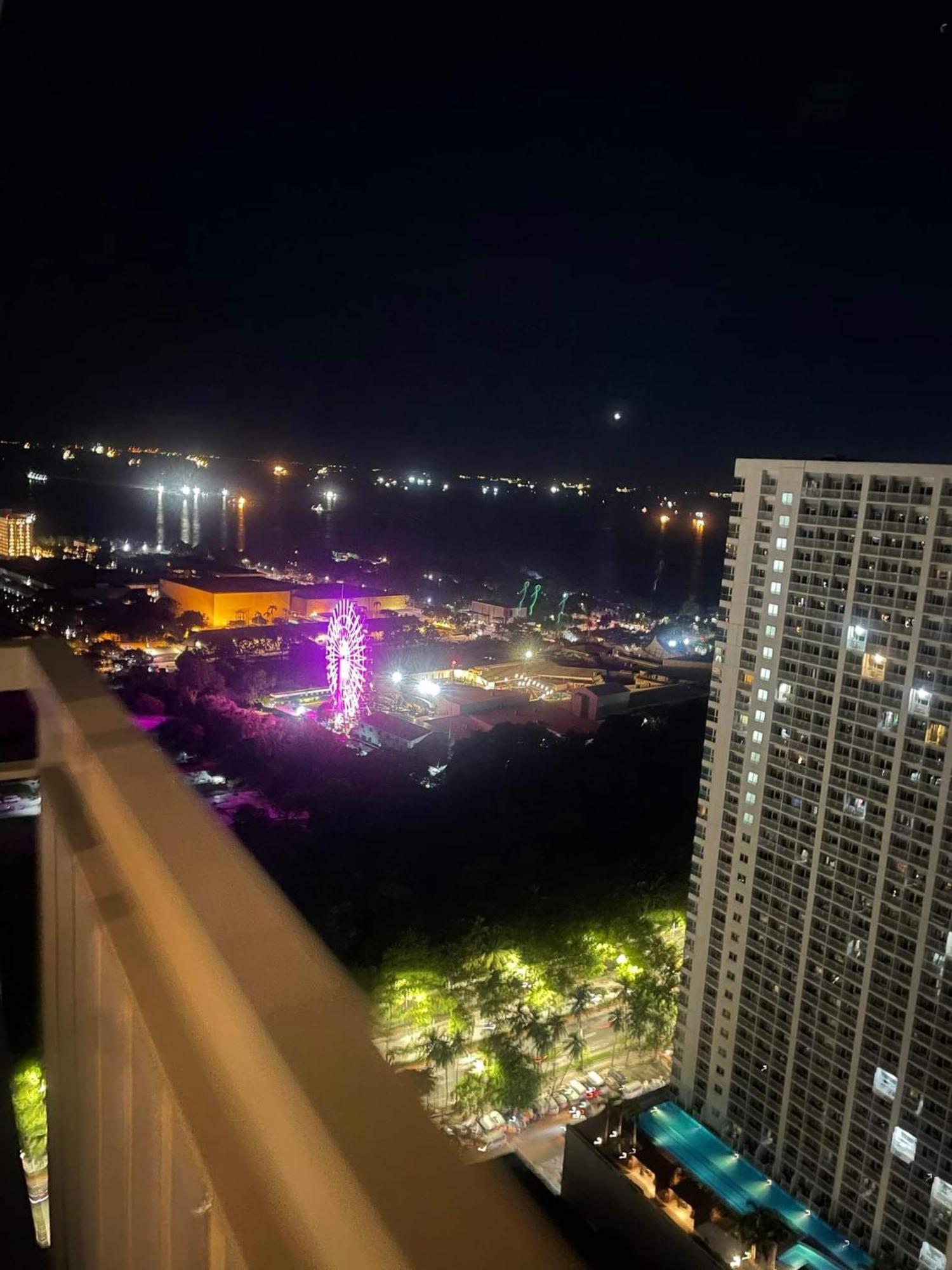 Cozy Penthouse 2Br Suite W Balcony - Amazing Manila Bay View And City Skyline Near Moa Pasay Exteriér fotografie